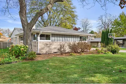 7104 N Crossway Rd, Fox Point, WI 53217 - Photo 2