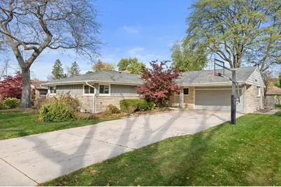 7104 N Crossway Rd, Fox Point, WI 53217 - Photo 1