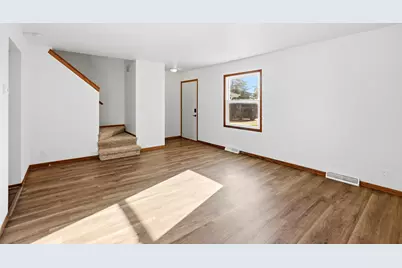 2716  Welsh Ct #2718, Waukesha, WI 53188 - Photo 4