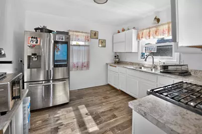 4911 W Howard Ave, Milwaukee, WI 53220 - Photo 8