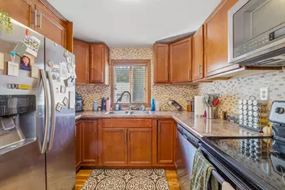 406 N Park Ave, Fond du Lac, WI 54935 - Photo 8