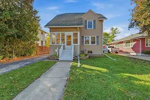 406 N Park Ave, Fond du Lac, WI 54935 - Photo 1