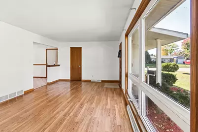 1328  James Ct, Jefferson, WI 53549 - Photo 12