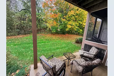 9211 S 54th St #Unit C, Franklin, WI 53132 - Photo 2