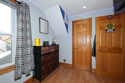 914 S 103rd St, West Allis, WI 53214 - Photo 18