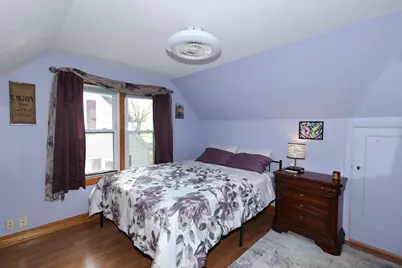 914 S 103rd St, West Allis, WI 53214 - Photo 4