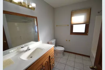 6635 W Mount Vernon Ave, Milwaukee, WI 53213 - Photo 16