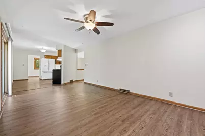 6238  Green Ridge Dr, Racine, WI 53406 - Photo 16