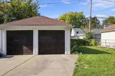 2329 N 67th St, Wauwatosa, WI 53213 - Photo 20