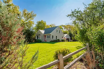 640  Crystal Ln, Elm Grove, WI 53122 - Photo 36