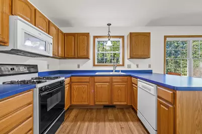 1711  Landre Ct, Burlington, WI 53105 - Photo 4