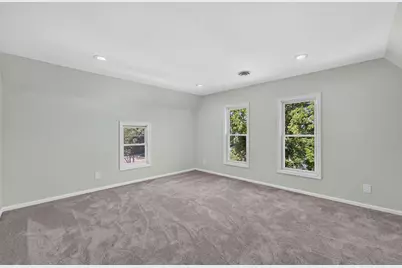 1836 W Mequon Rd, Mequon, WI 53092 - Photo 24