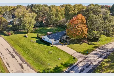 N68W13762  Bay Ridge Ct, Menomonee Falls, WI 53051 - Photo 44