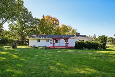 N68W13762  Bay Ridge Ct, Menomonee Falls, WI 53051 - Photo 38