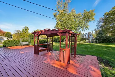 N68W13762  Bay Ridge Ct, Menomonee Falls, WI 53051 - Photo 34
