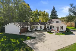 18828 Plank Rd, Racine, WI 53182 - Photo 2