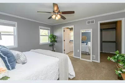 1301  Firethorn Dr, West Bend, WI 53090 - Photo 12