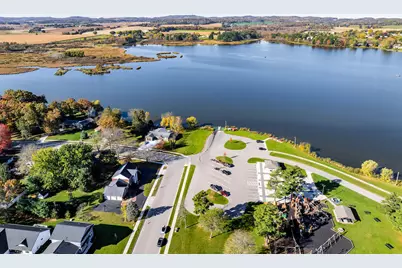 1020  Brandon St, Tomah, WI 54660 - Photo 4