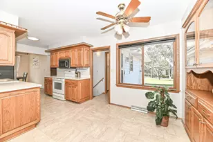 5111 Russell Ct, Greendale, WI 53129 - Photo 16