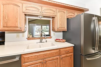 5111  Russell Ct, Greendale, WI 53129 - Photo 14