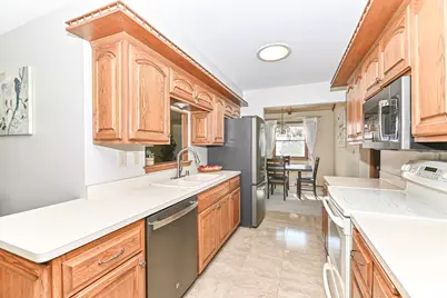 5111  Russell Ct, Greendale, WI 53129 - Photo 12