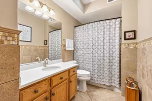 N161W18927 Heather Lynn Cir, Jackson, WI 53037 - Photo 18