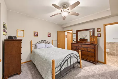 N161W18927  Heather Lynn Cir, Jackson, WI 53037 - Photo 12