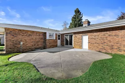 S68W17693  Marybeck Ln, Muskego, WI 53150 - Photo 8