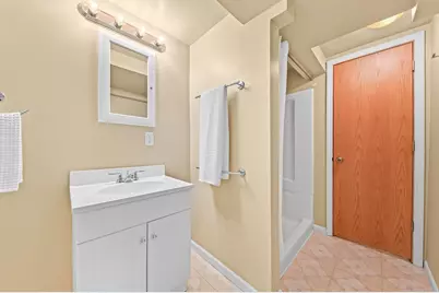 2461 N 60th St, Wauwatosa, WI 53210 - Photo 36