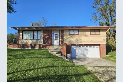 5011  River Rd, West Bend, WI 53095 - Photo 1