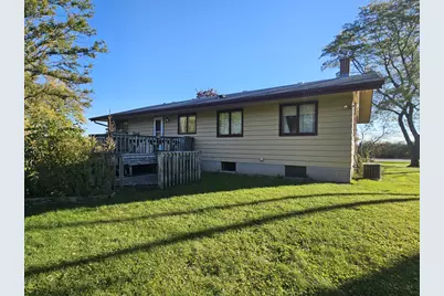5011  River Rd, West Bend, WI 53095 - Photo 8