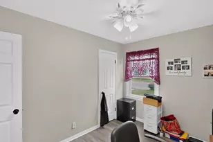 6829 W Arthur Ave, West Allis, WI 53219 - Photo 16