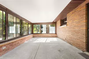 5252 S Tuckaway Dr, Greenfield, WI 53221 - Photo 22