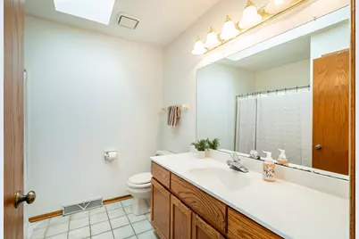 15638 W Ridge Rd, New Berlin, WI 53151 - Photo 24