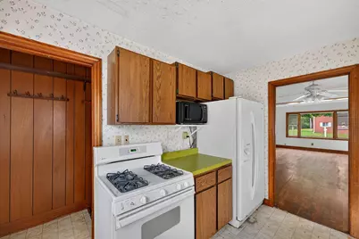 2123 S 102 St, West Allis, WI 53227 - Photo 14