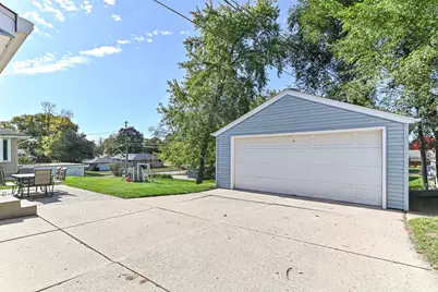 2893 S 96th St, West Allis, WI 53227 - Photo 20