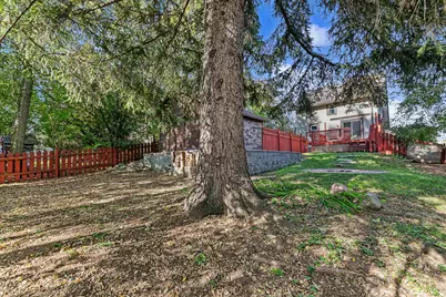 139  Fourth St, Waukesha, WI 53188 - Photo 36