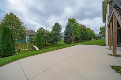1525  Highlandview Dr, West Bend, WI 53095 - Photo 30
