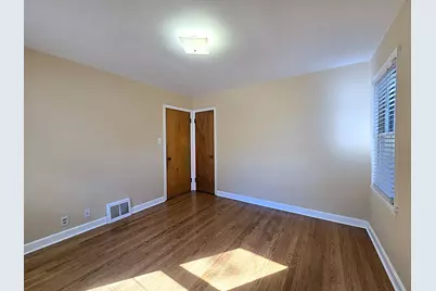 357 E Gauer Cir, Milwaukee, WI 53207 - Photo 20