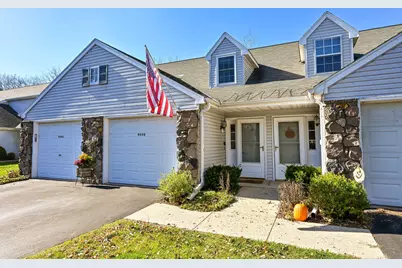 509  Lake Bluff Rd #B, Thiensville, WI 53092 - Photo 1