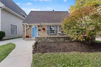 5755 N Argyle Ave, Glendale, WI 53209 - Photo 26