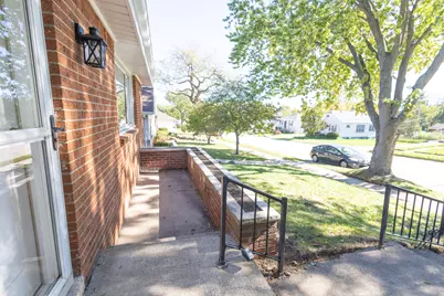 1020  Carrington Ave, South Milwaukee, WI 53172 - Photo 4