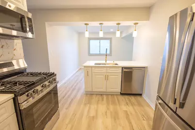 1020  Carrington Ave, South Milwaukee, WI 53172 - Photo 10