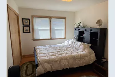 5443 W Hayes Ave, West Allis, WI 53219 - Photo 8