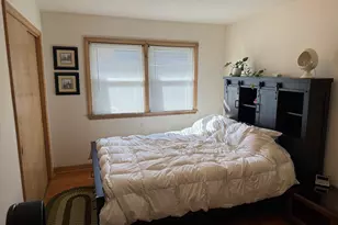 5443 W Hayes Ave, West Allis, WI 53219 - Photo 8