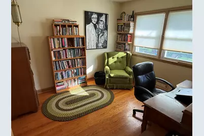 5443 W Hayes Ave, West Allis, WI 53219 - Photo 10