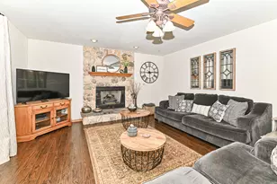 158 Mill Ave, Racine, WI 53182 - Photo 20