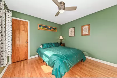 505 W Waterford Ave, Milwaukee, WI 53207 - Photo 12
