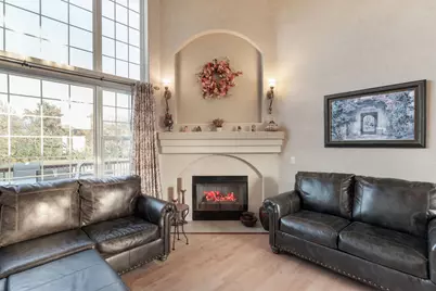 756  Tallgrass Ct, Richfield, WI 53017 - Photo 4