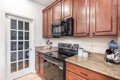 756  Tallgrass Ct, Richfield, WI 53017 - Photo 8